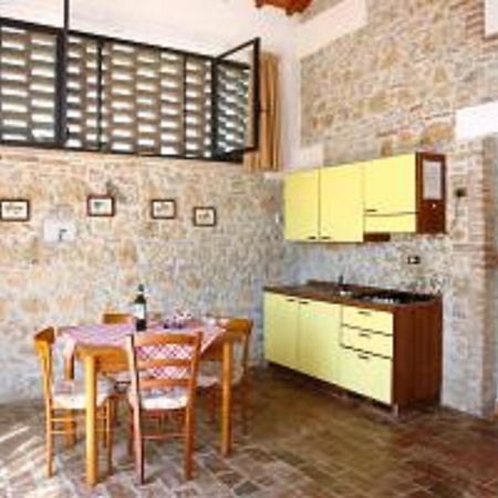 Apartmán Podere Il Gioiello San Gimignano Pokoj fotografie