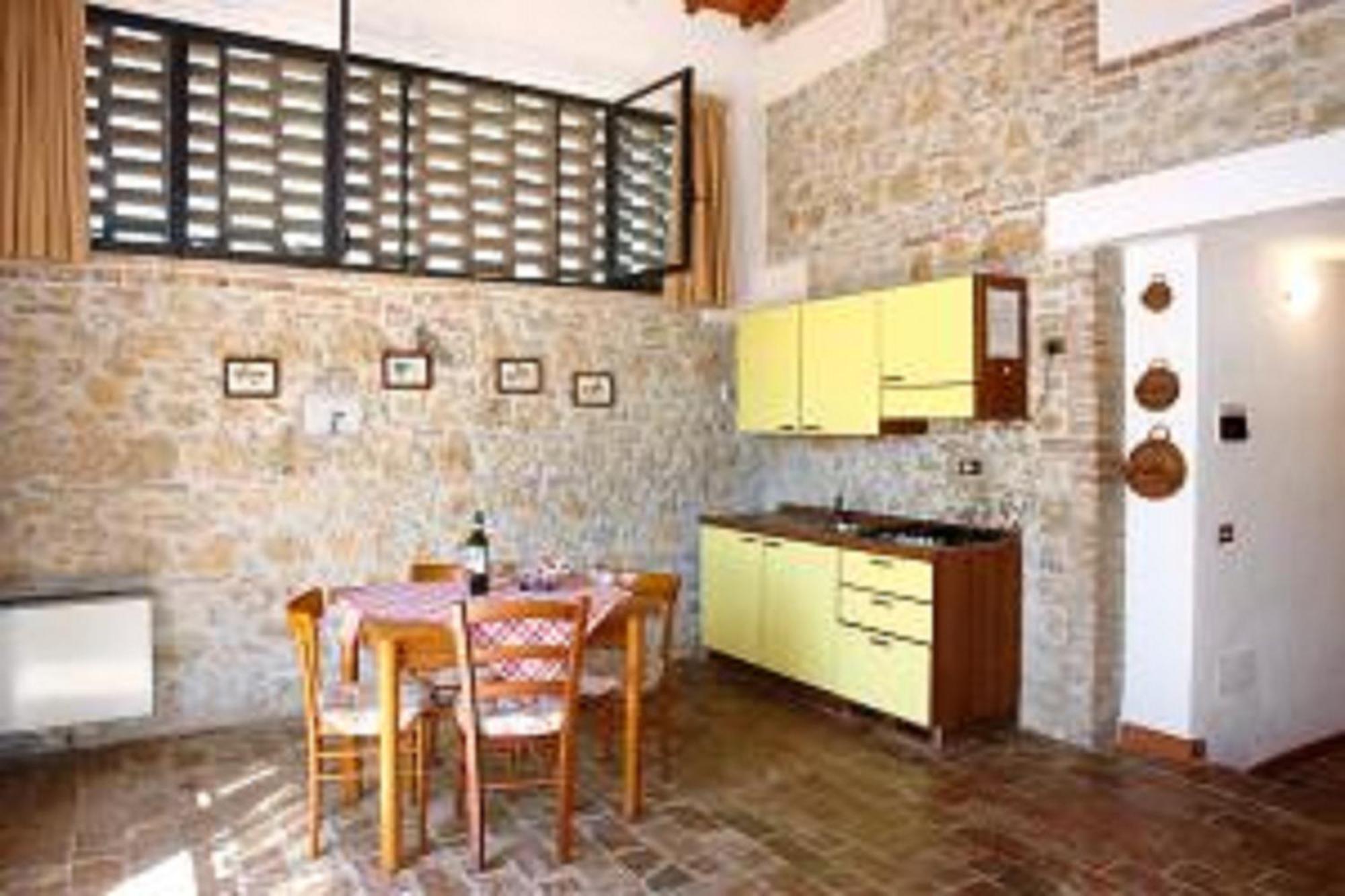 Apartmán Podere Il Gioiello San Gimignano Pokoj fotografie